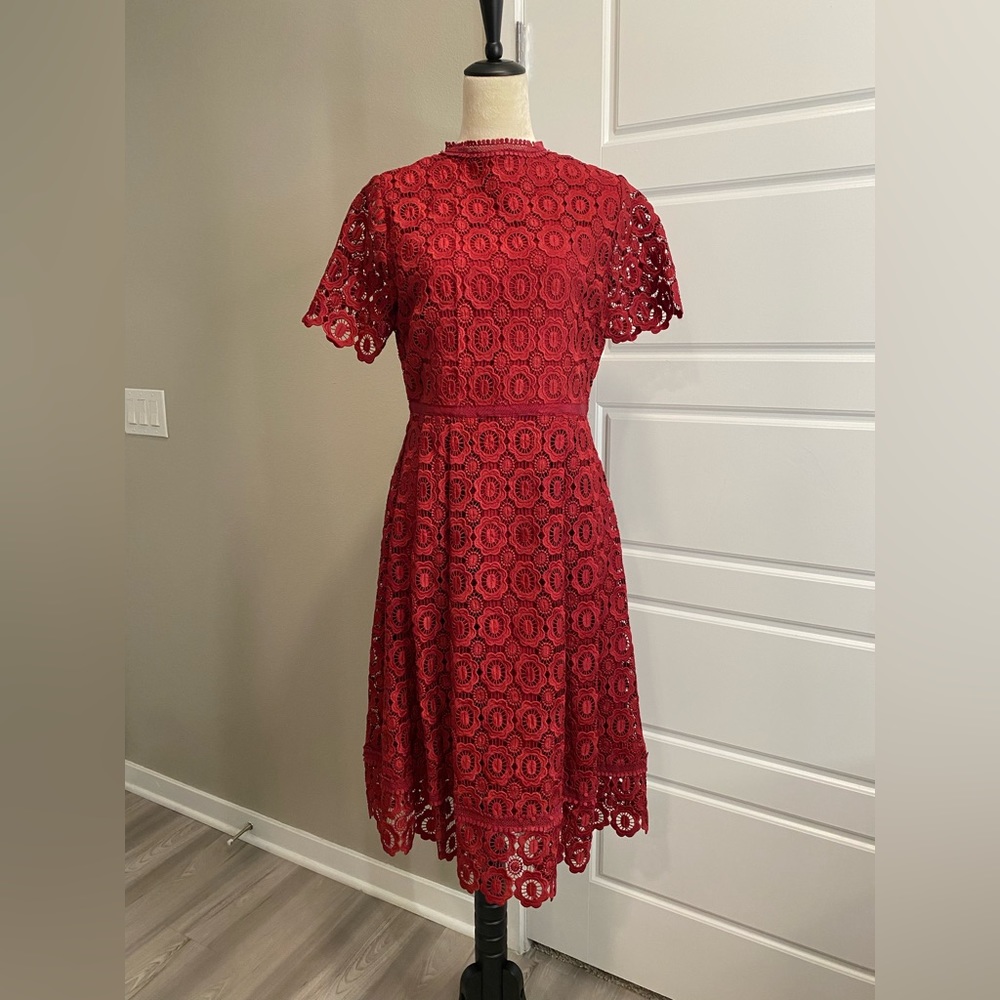 Parcel Parcell Bordeaux Lace Dress